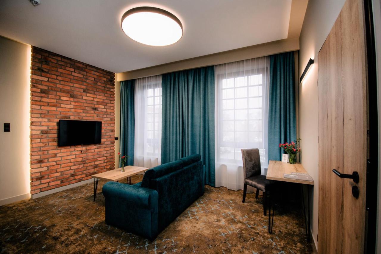 Ruben Hotel Zielona Gora Ngoại thất bức ảnh
