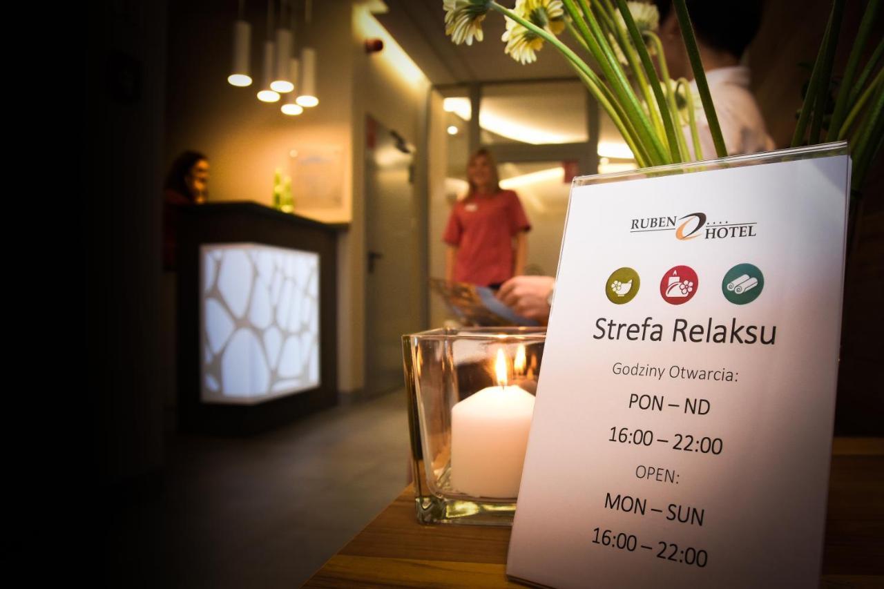 Ruben Hotel Zielona Gora Ngoại thất bức ảnh